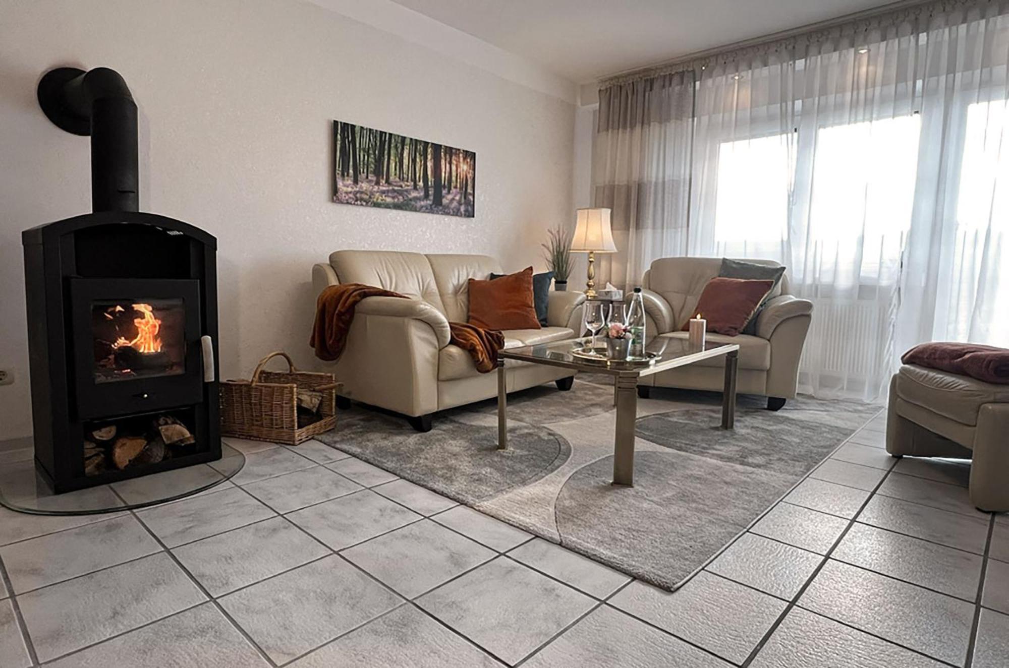 Ferienwohnung Goodtimes Hausen Uber Aar المظهر الخارجي الصورة